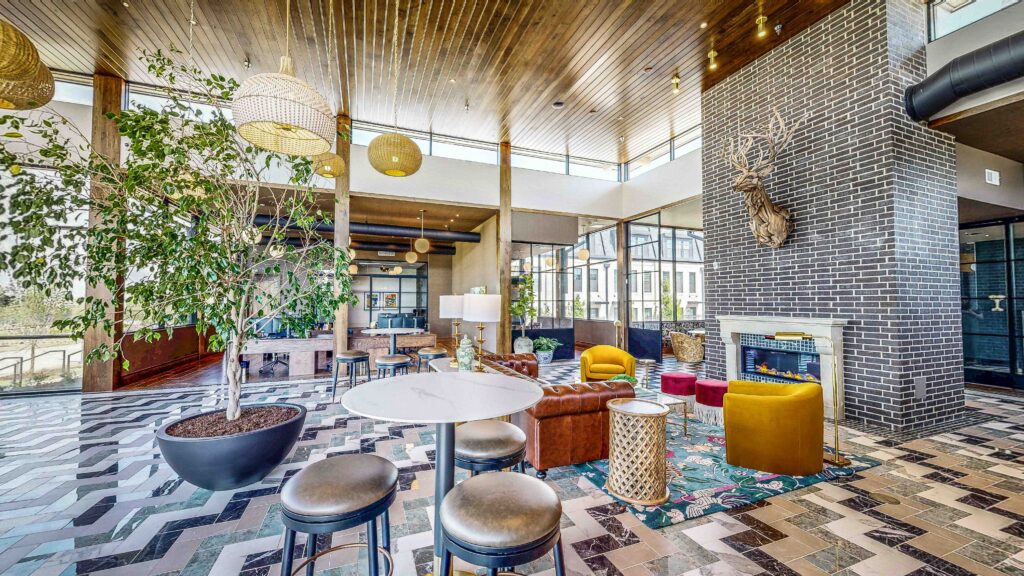 Leasing Center